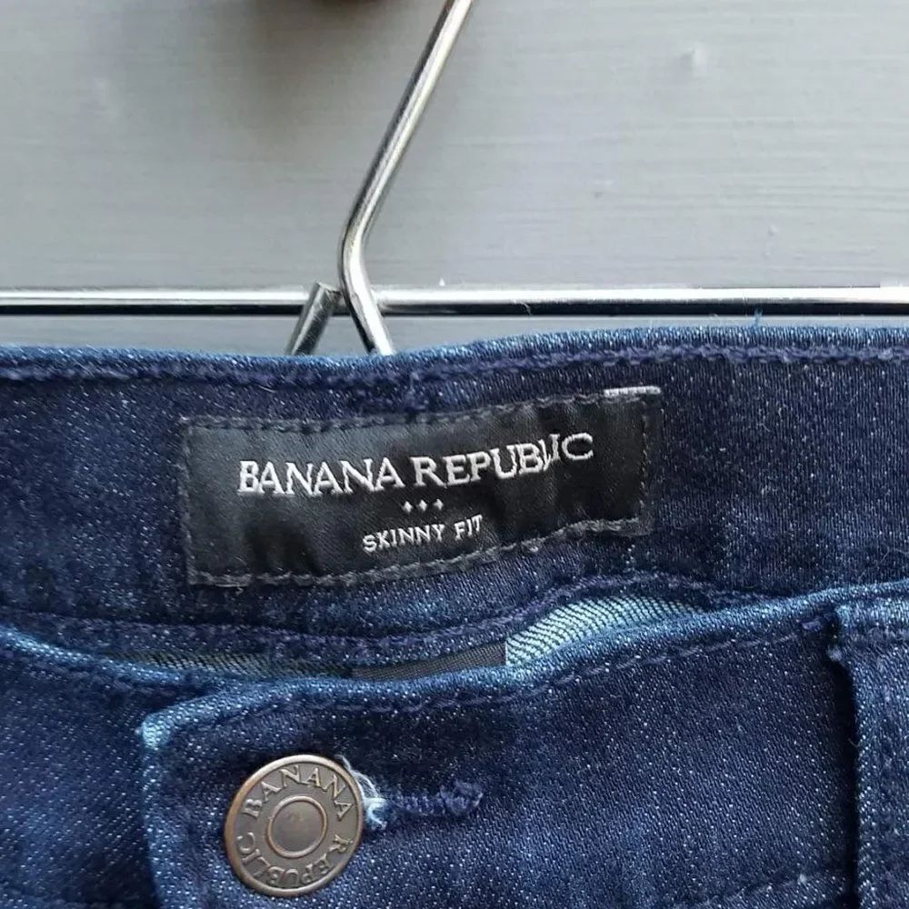 Banana Republic Dark Wash Skinny Jeans size 31/12 - Picture 8 of 8